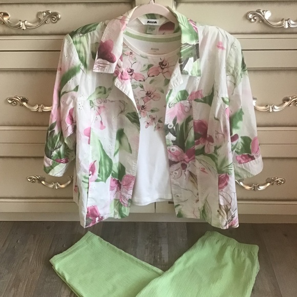 Alia 3 Piece Set in Size 16 - Picture 1 of 2